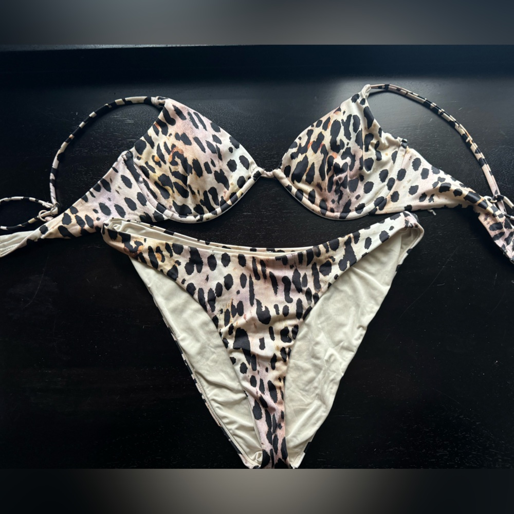 Good American bikini, size L